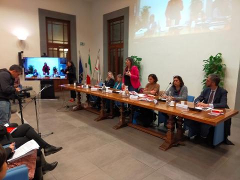 Un momento della presentazione del 14esimo rapporto sulla violenza di genere in Toscana