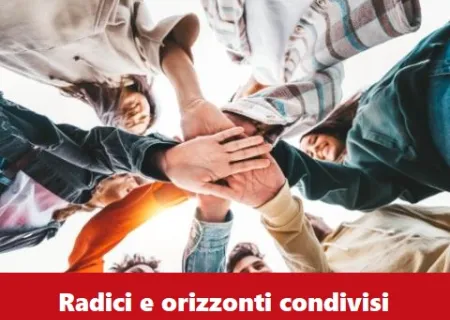 gruppo di mani tutti per uno